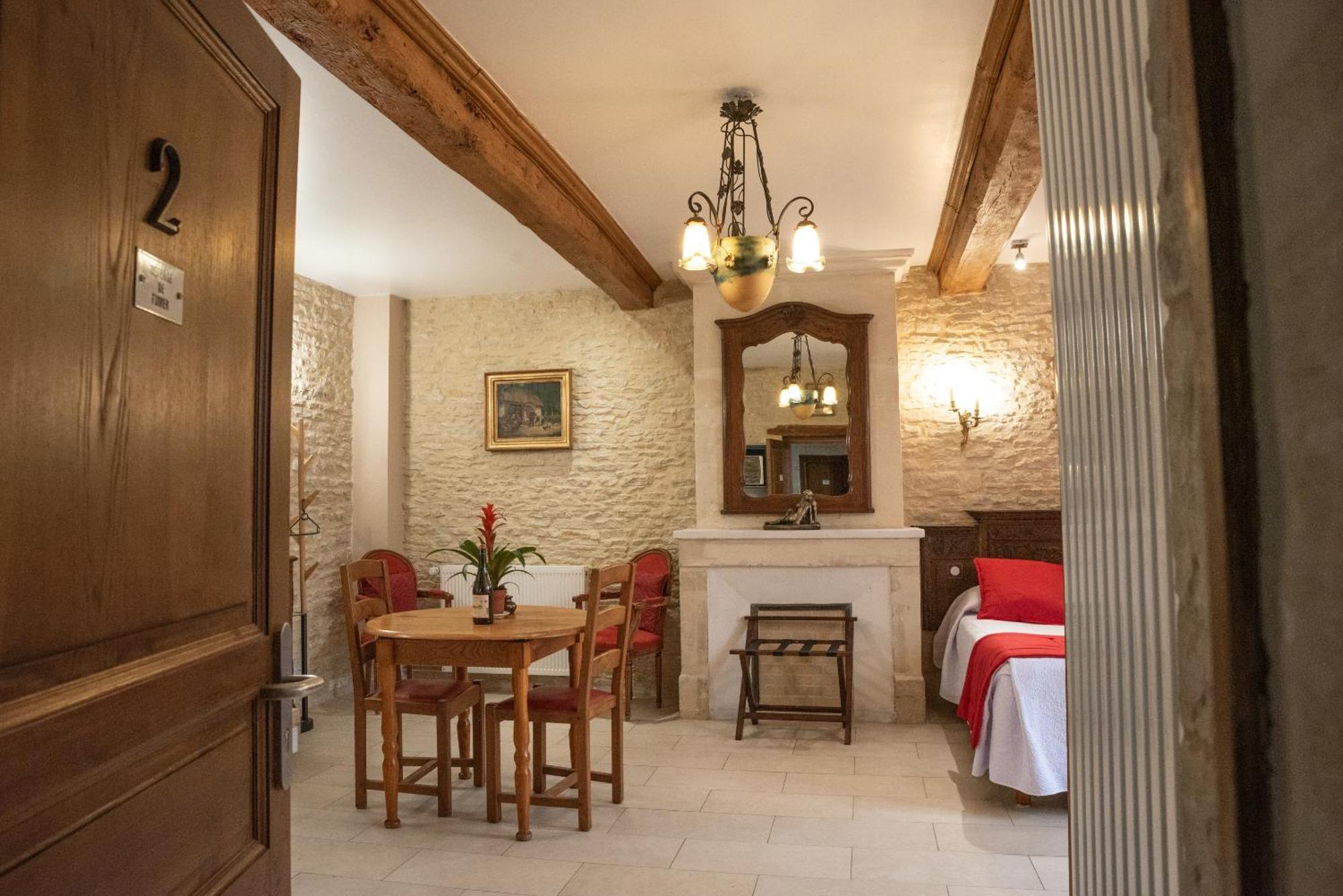 Le Clos Des Courtines - Meuvaines Habitación foto